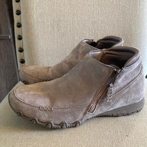 Skechers Womens Bikers Zippiest Chukka 